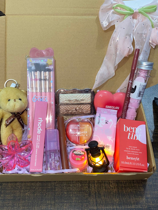 Golden Teddy Hamper