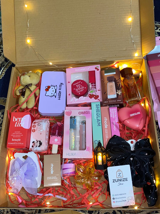 Royal Bow Hamper