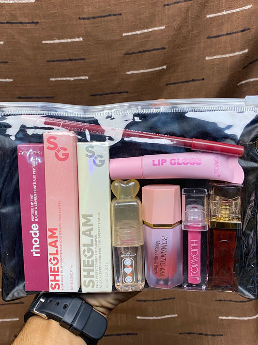 Lip Essentials Pouch 👝